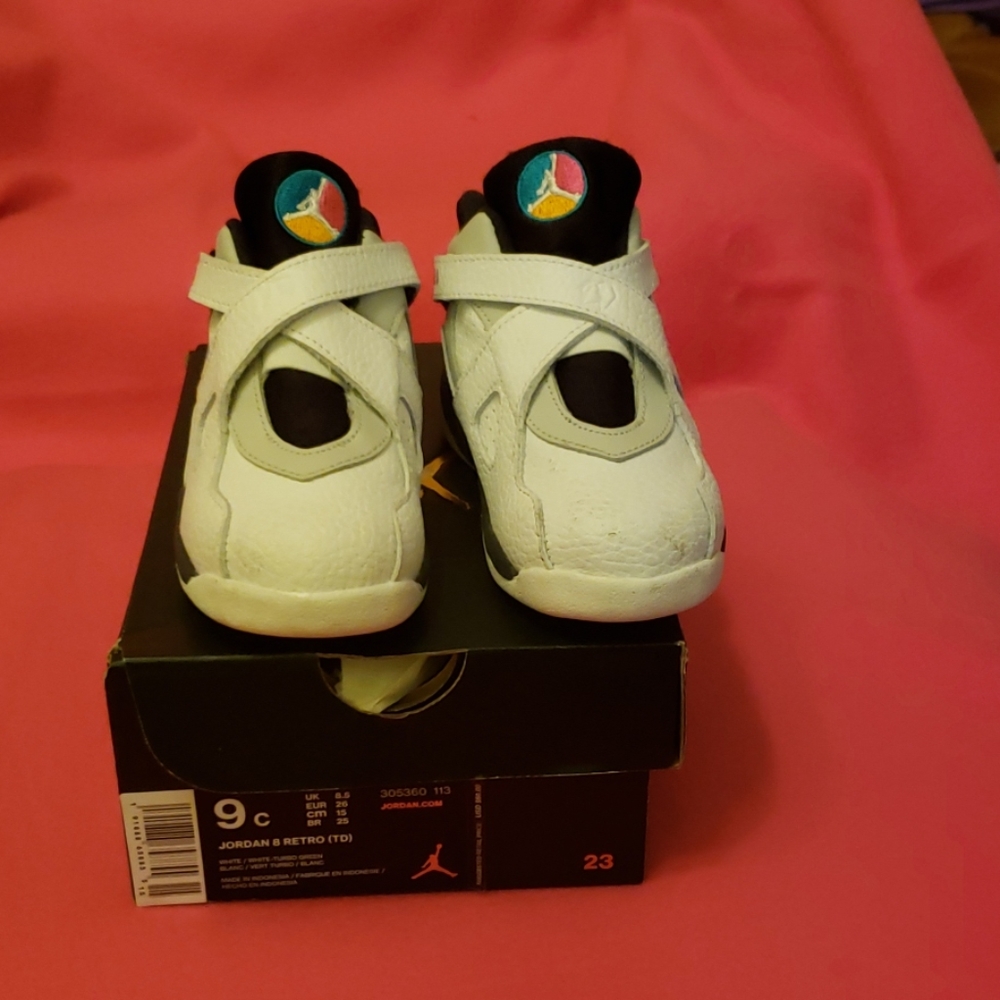 Jordans Retro 8